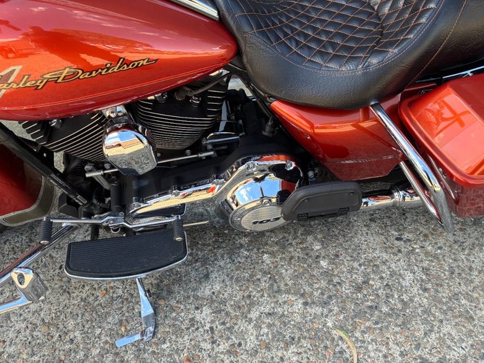 2011 HARLEY-DAVIDSON FLHR ROAD KING ORANGE
