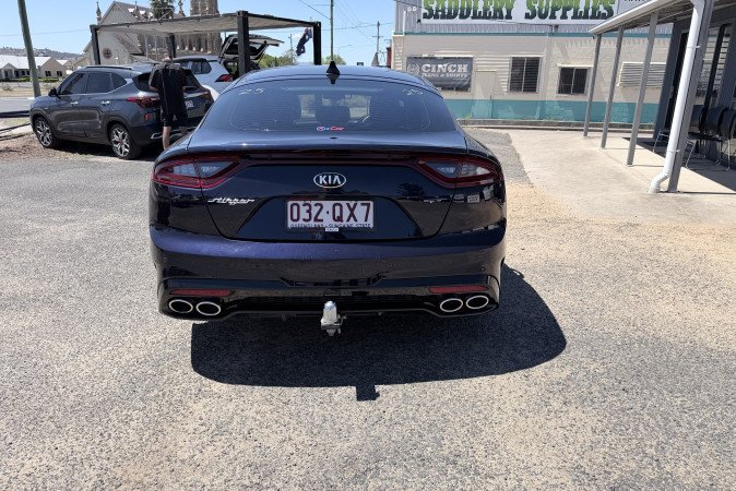 2018 KIA STINGER GT (BLACK LEATHER)