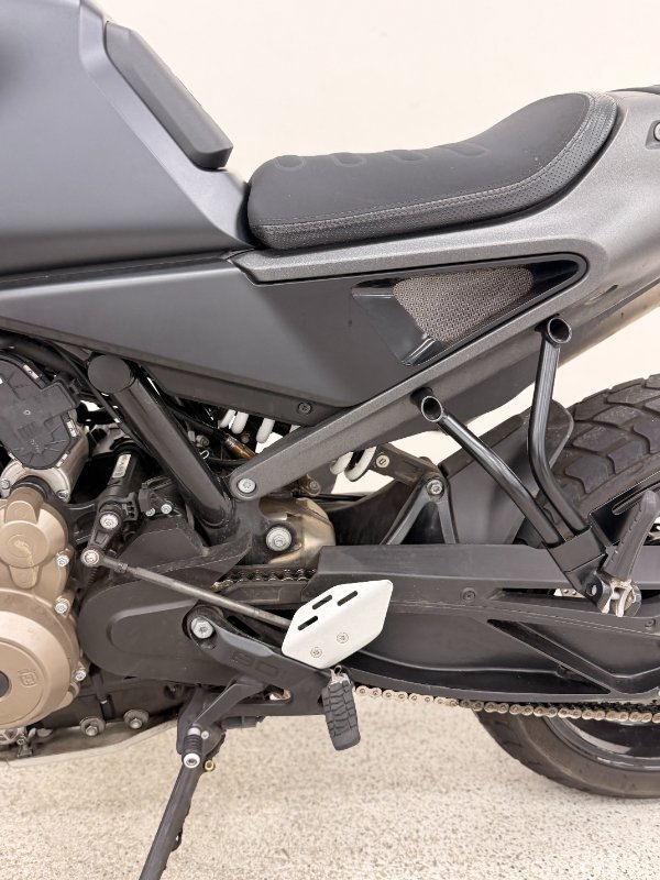 2024 HUSQVARNA SVARTPILEN 801 Black