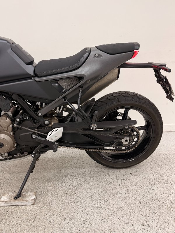 2024 HUSQVARNA SVARTPILEN 801 Black