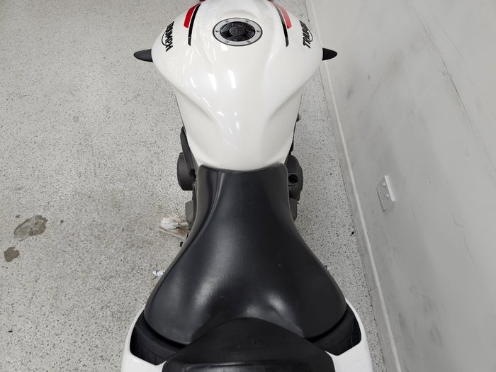 2022 Triumph STREET TRIPLE S 660 LAMS White