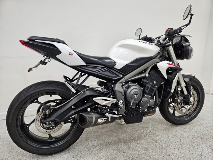 2022 Triumph STREET TRIPLE S 660 LAMS White