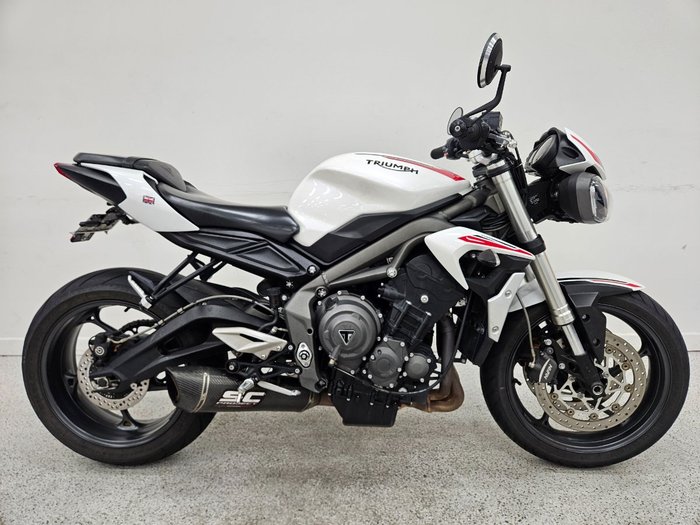 2022 Triumph STREET TRIPLE S 660 LAMS White
