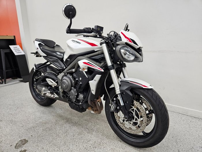 2022 Triumph STREET TRIPLE S 660 LAMS White