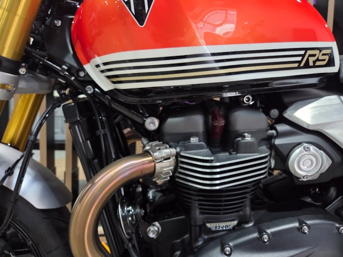 2026 Triumph BONNEVILLE SPEED TWIN 1200 RS ORANGE