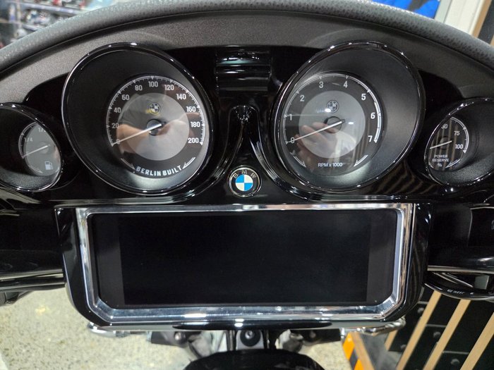 2023 BMW Motorrad R 18 ALPINE WHITE