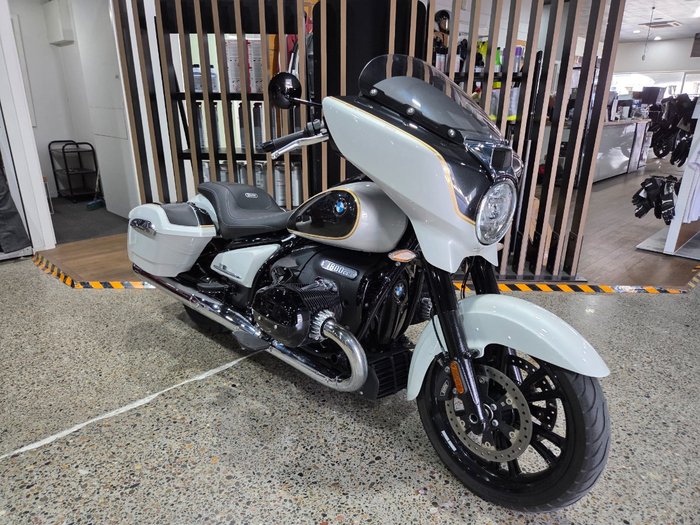 2023 BMW Motorrad R 18 ALPINE WHITE