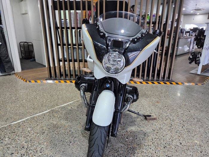 2023 BMW Motorrad R 18 ALPINE WHITE