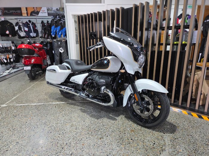 2023 BMW Motorrad R 18 ALPINE WHITE