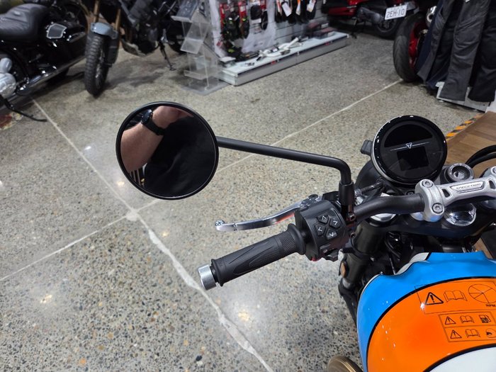 2026 Triumph BONNEVILLE SPEED TWIN Black