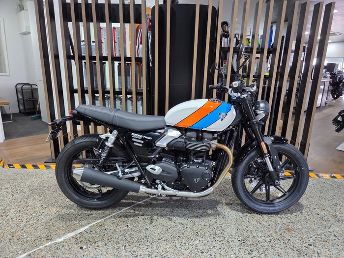 2026 Triumph BONNEVILLE SPEED TWIN Black