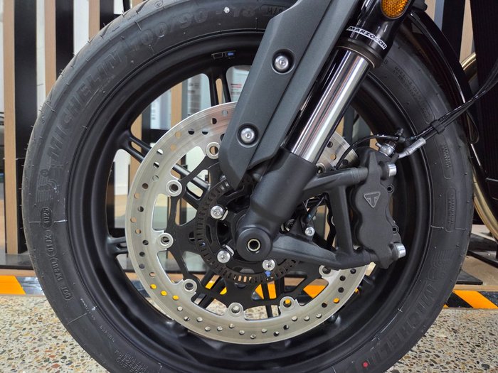 2026 Triumph BONNEVILLE SPEED TWIN Black