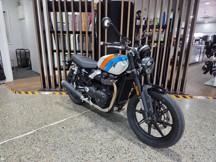 2026 Triumph BONNEVILLE SPEED TWIN Black