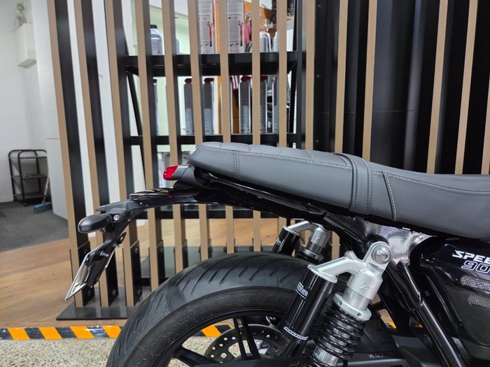 2026 Triumph BONNEVILLE SPEED TWIN Black