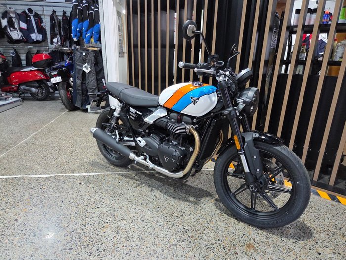 2026 Triumph BONNEVILLE SPEED TWIN Black