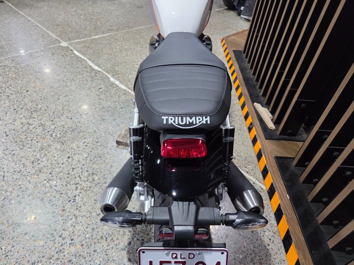 2026 Triumph BONNEVILLE SPEED TWIN Black