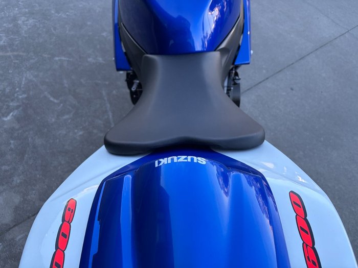 2006 Suzuki GSX-R600 Blue / White