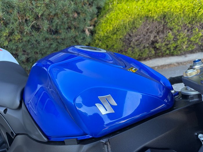 2006 Suzuki GSX-R600 Blue / White