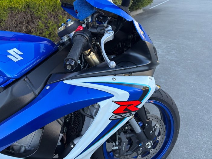 2006 Suzuki GSX-R600 Blue / White