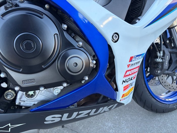 2006 Suzuki GSX-R600 Blue / White