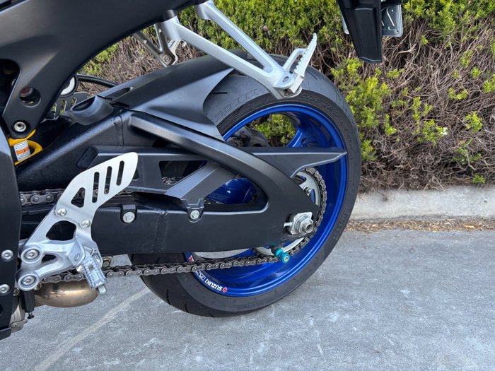 2006 Suzuki GSX-R600 Blue / White