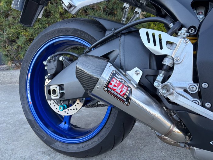 2006 Suzuki GSX-R600 Blue / White
