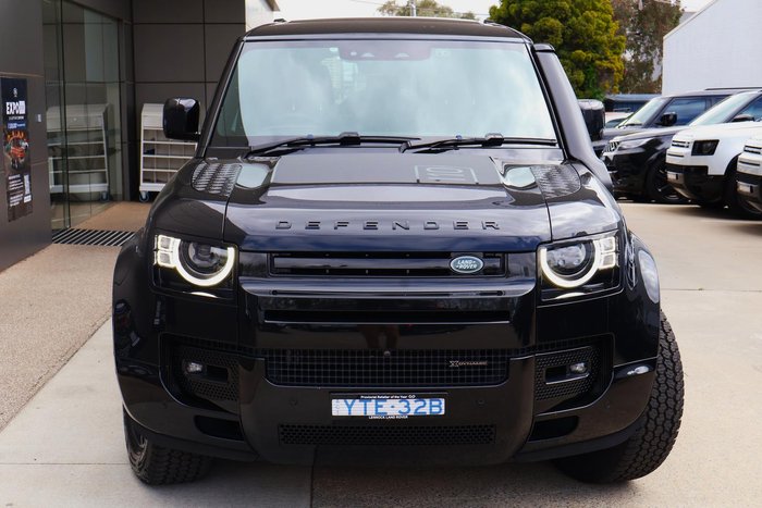 2021 Land Rover Defender 110 D300 X-Dynamic HSE