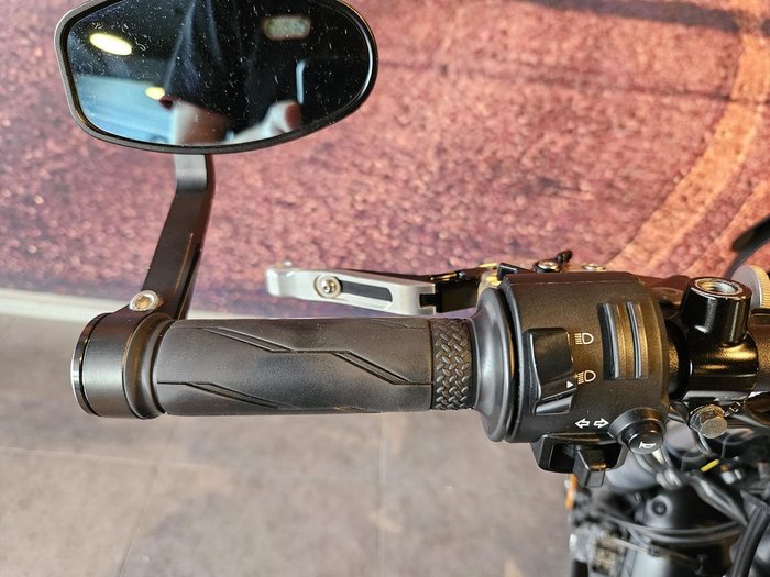 2019 Yamaha XSR700 (MTM660LA) XSR Silver