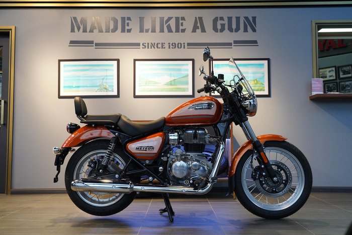Royal Enfield Meteor 350 Supernova Meteor