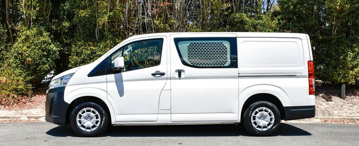 2022 Toyota Hiace