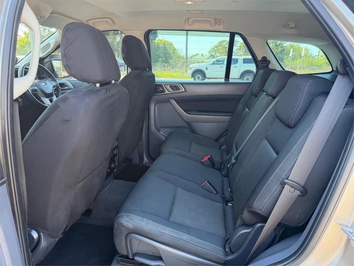 2016 FORD EVEREST TREND (RWD)