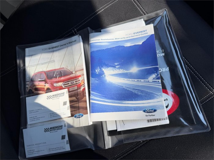 2016 FORD EVEREST TREND (RWD)