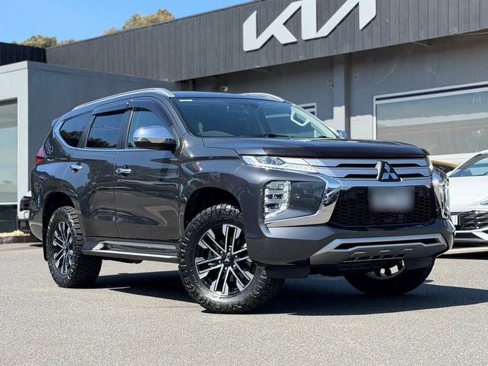 2022 Mitsubishi Pajero Sport
