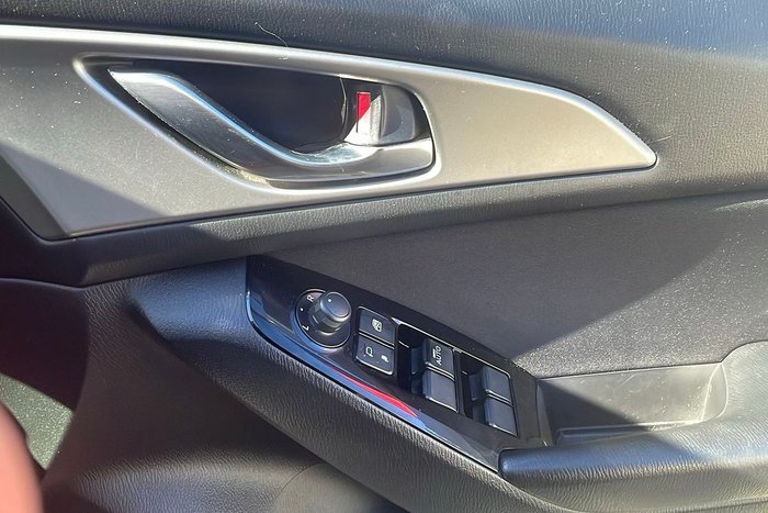 2019 Mazda 3 Maxx Sport