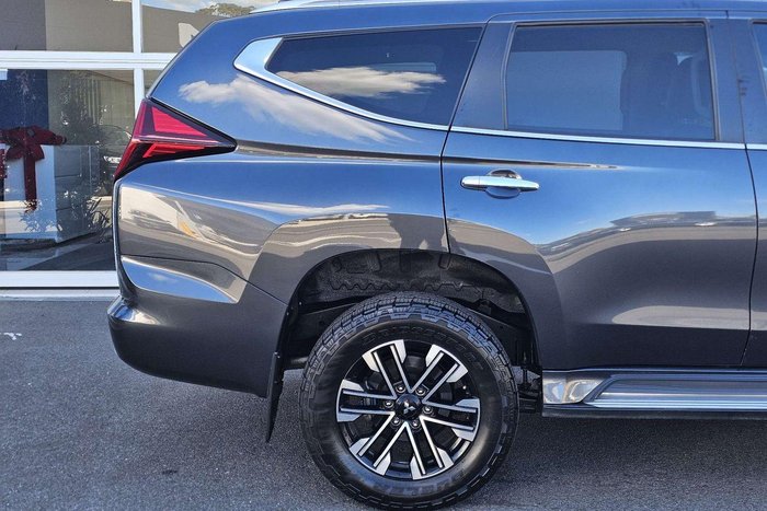 2020 Mitsubishi Pajero Sport GLS