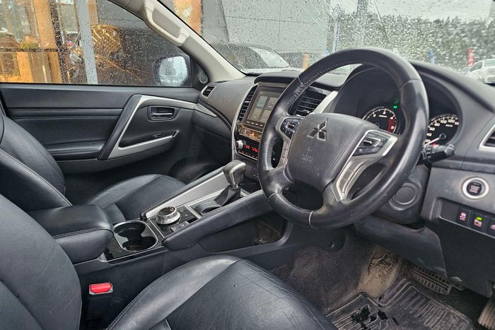 2020 Mitsubishi Pajero Sport