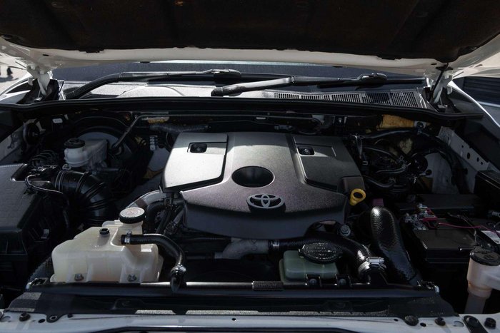2020 Toyota Hilux SR