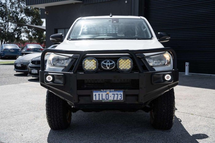 2020 Toyota Hilux SR