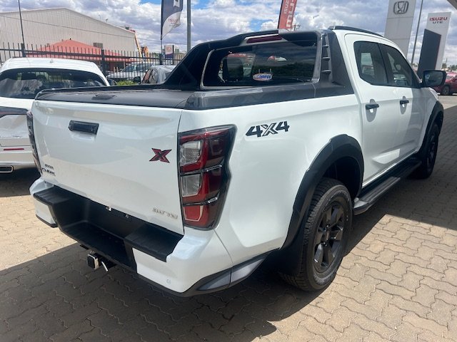 2025 Isuzu D-MAX X-TERRAIN MY25.5 Mineral White