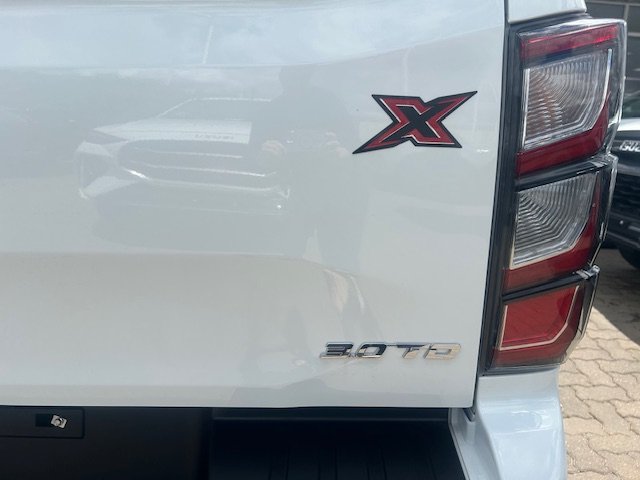 2025 Isuzu D-MAX X-TERRAIN MY25.5 Mineral White