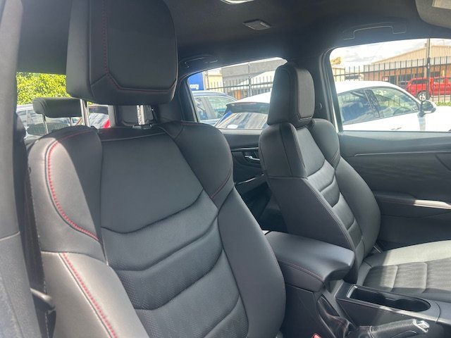 2025 Isuzu D-MAX X-TERRAIN MY25.5 Mineral White