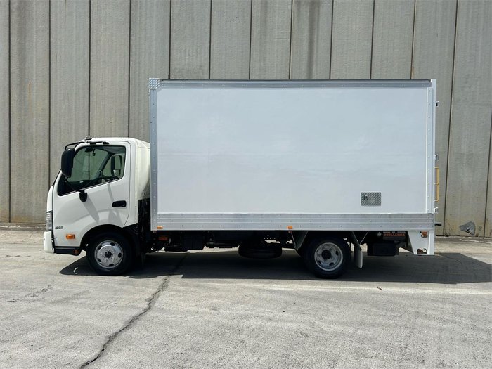 2022 Hino 300 Series