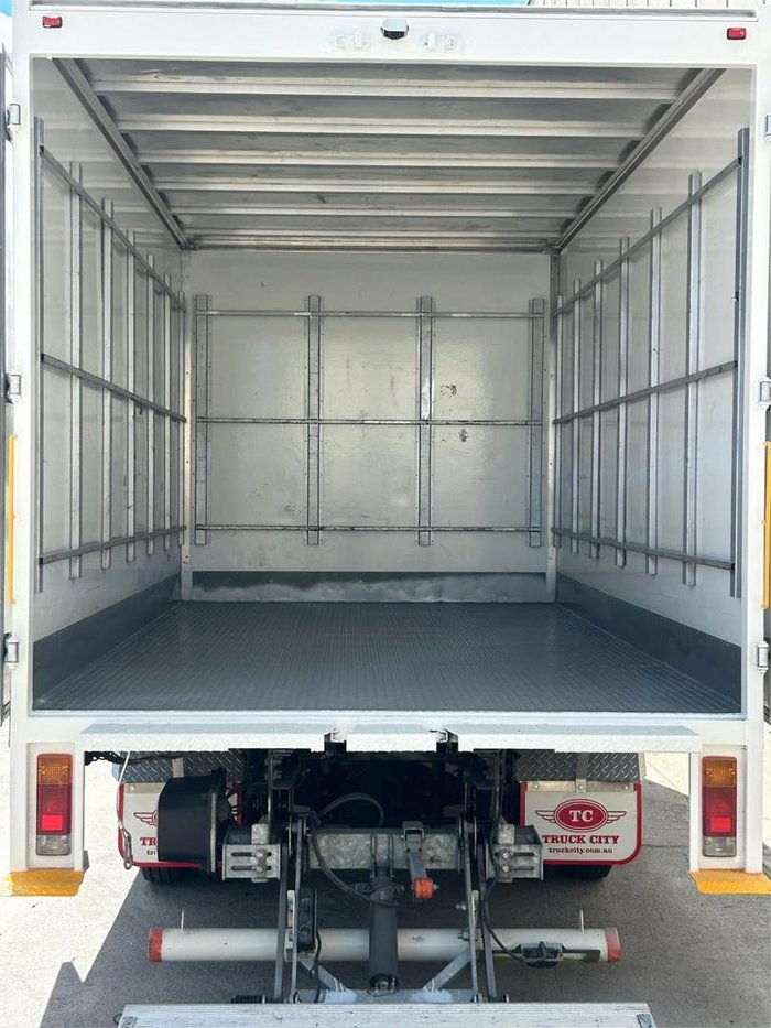 2022 Hino 300 Series