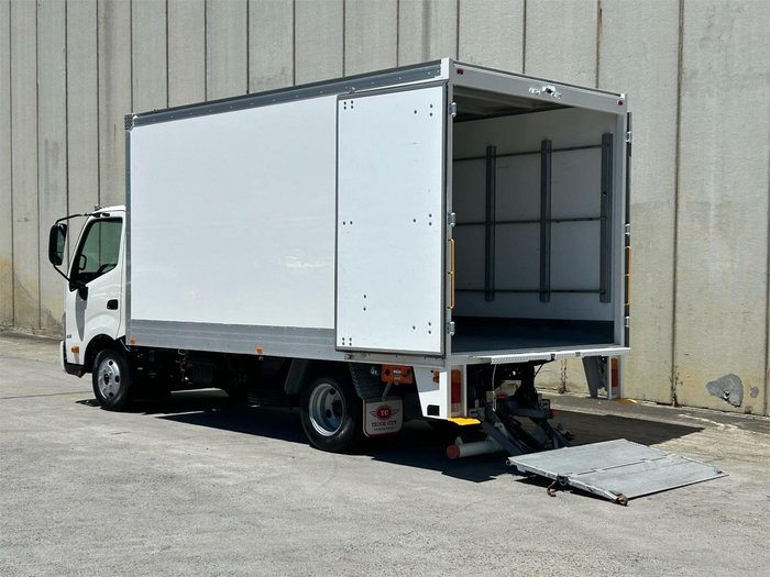 2022 Hino 300 Series 616