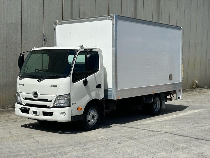 2022 Hino 300 Series