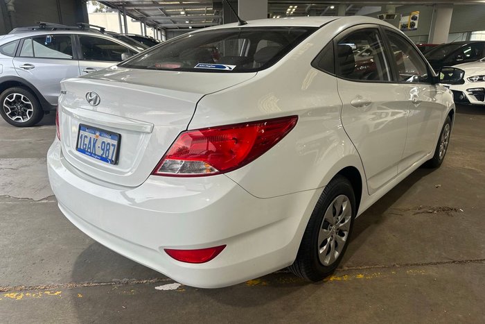 2016 Hyundai Accent Active