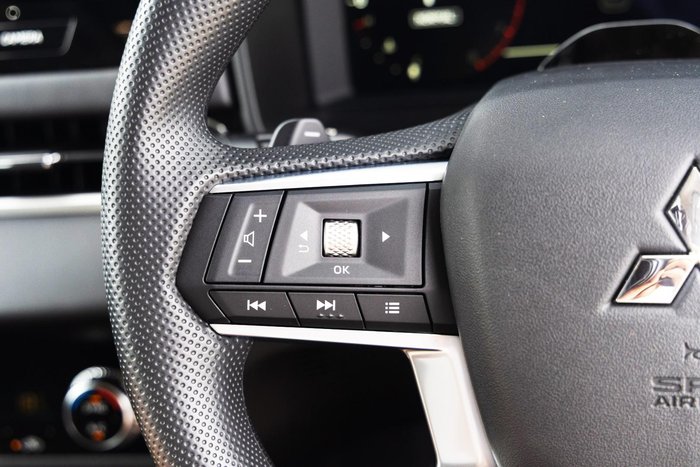 2026 Mitsubishi Outlander ES ZM MY26 White Diamond