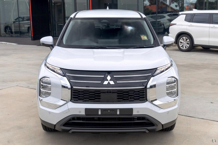 2026 Mitsubishi Outlander ES ZM MY26 White Diamond