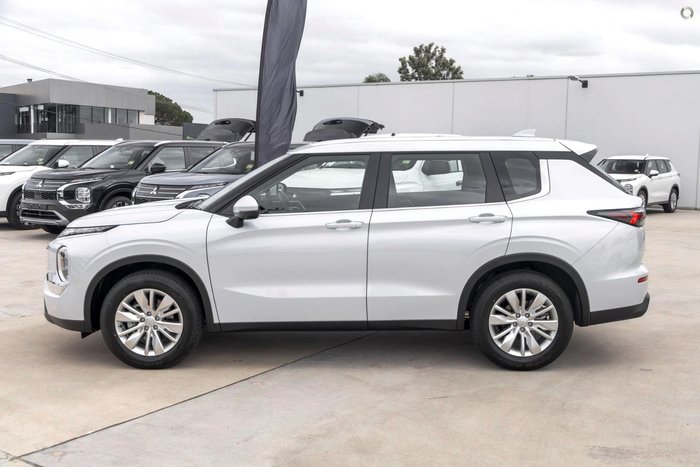 2026 Mitsubishi Outlander ES ZM MY26 White Diamond