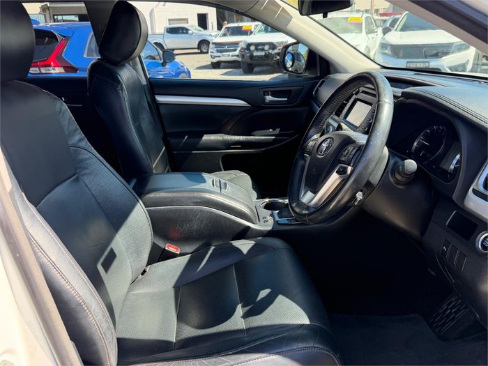 2015 TOYOTA KLUGER GX (4x2)